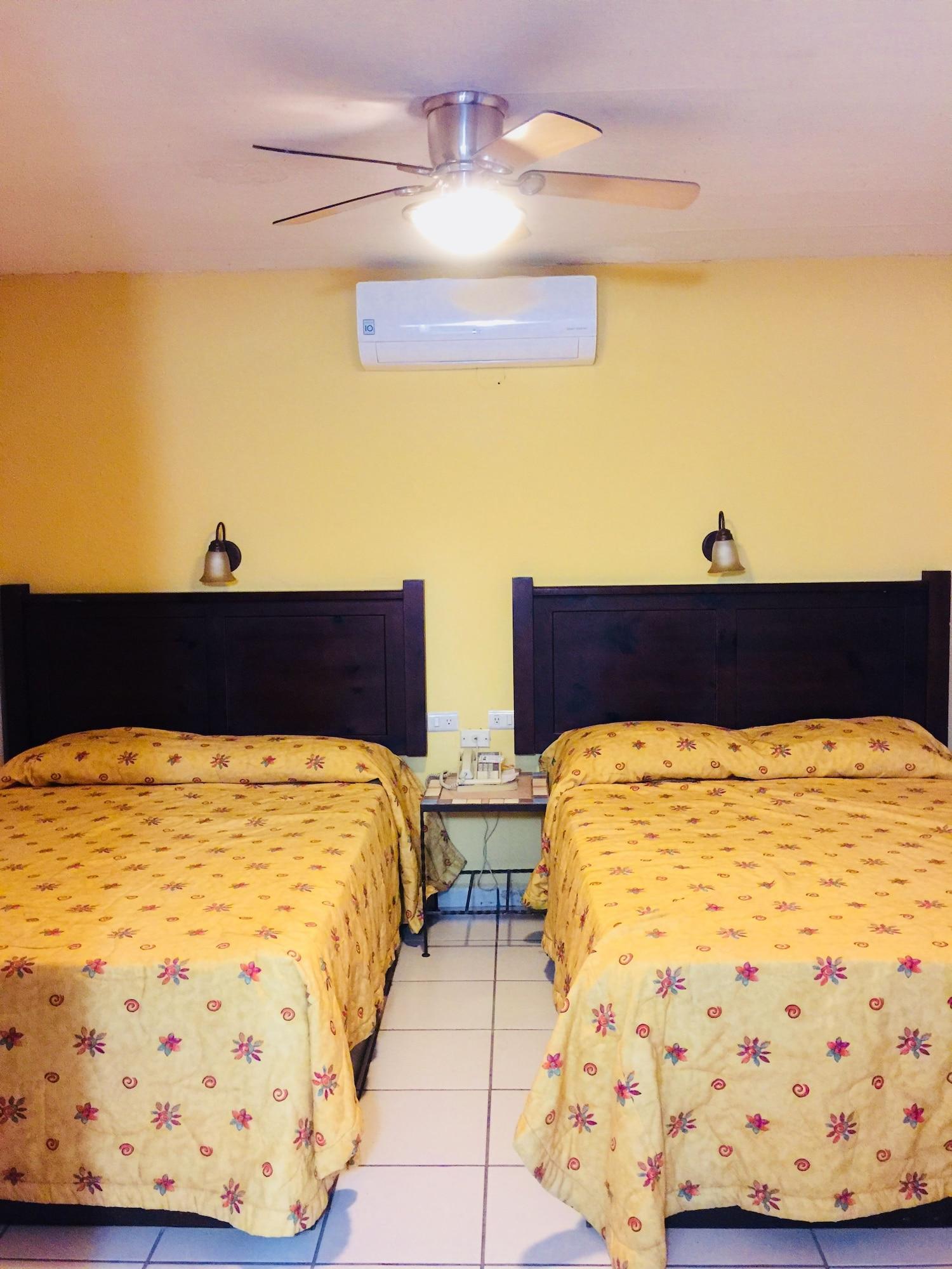 Hotel Kino 2*