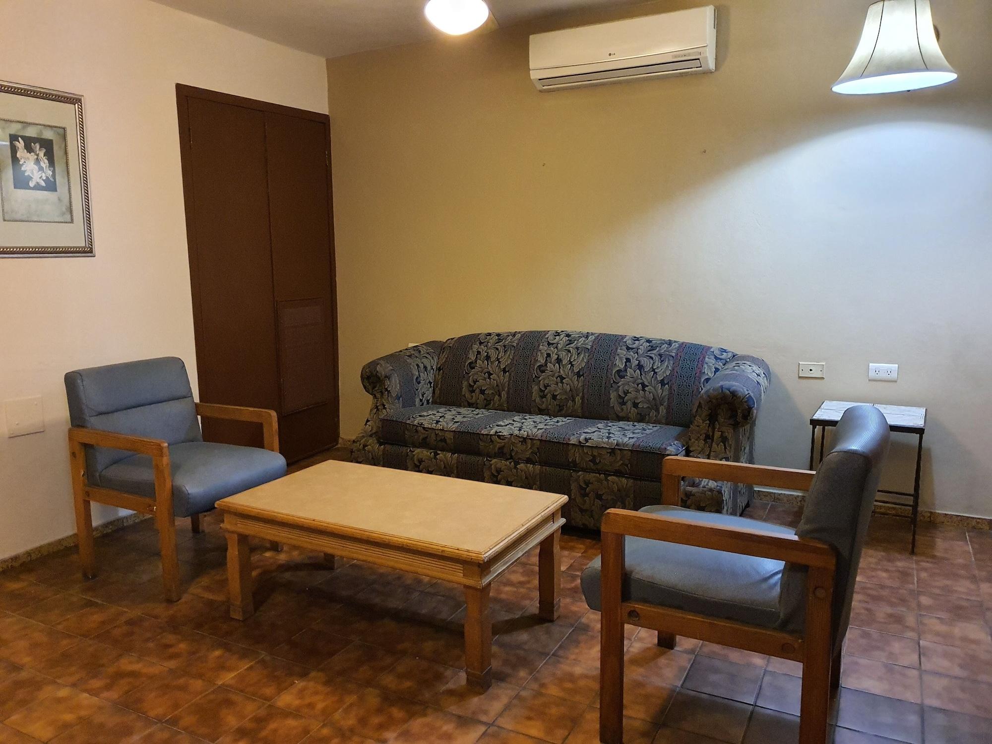 Kino Hotel 2*