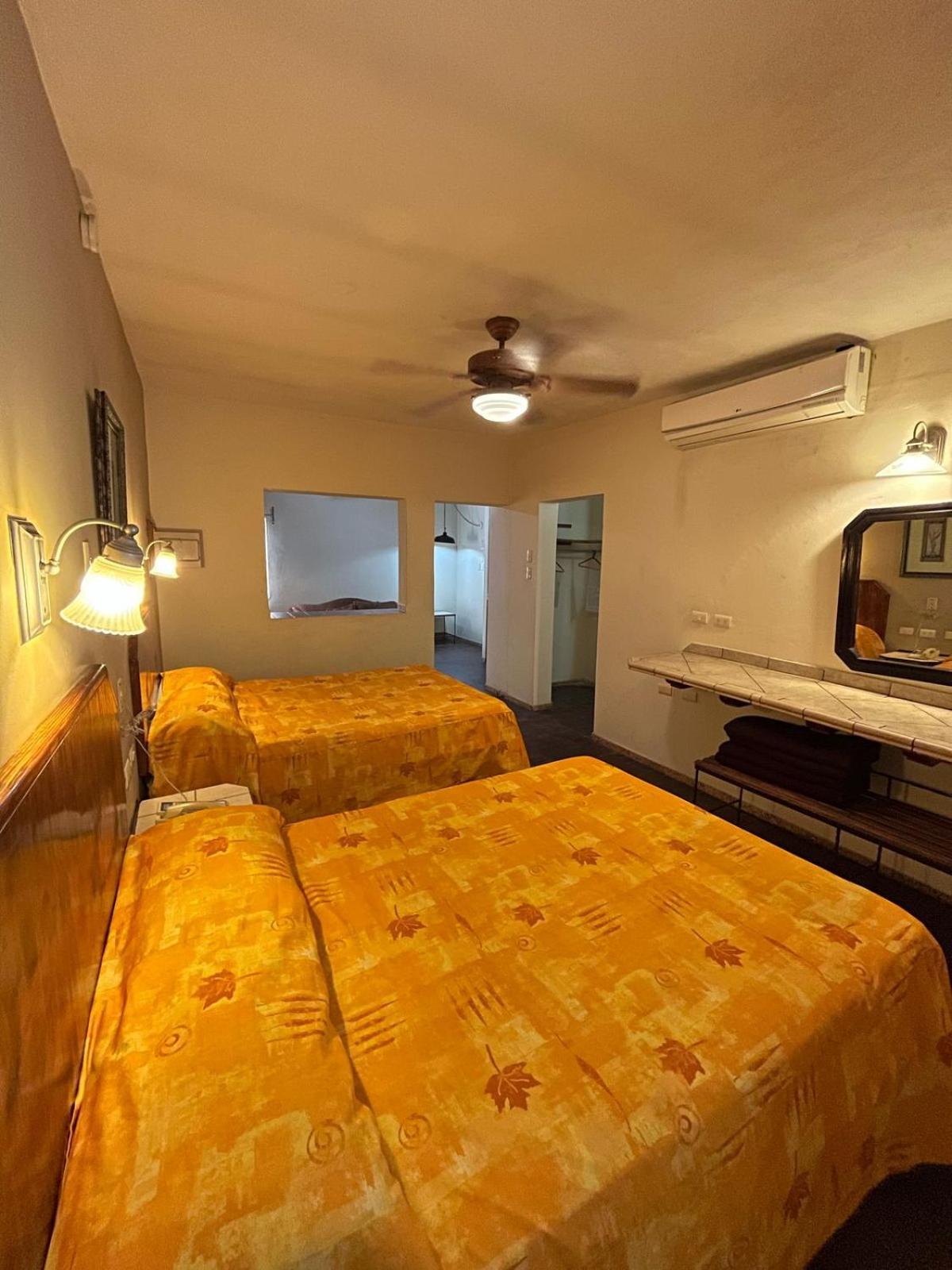 Hotel Kino