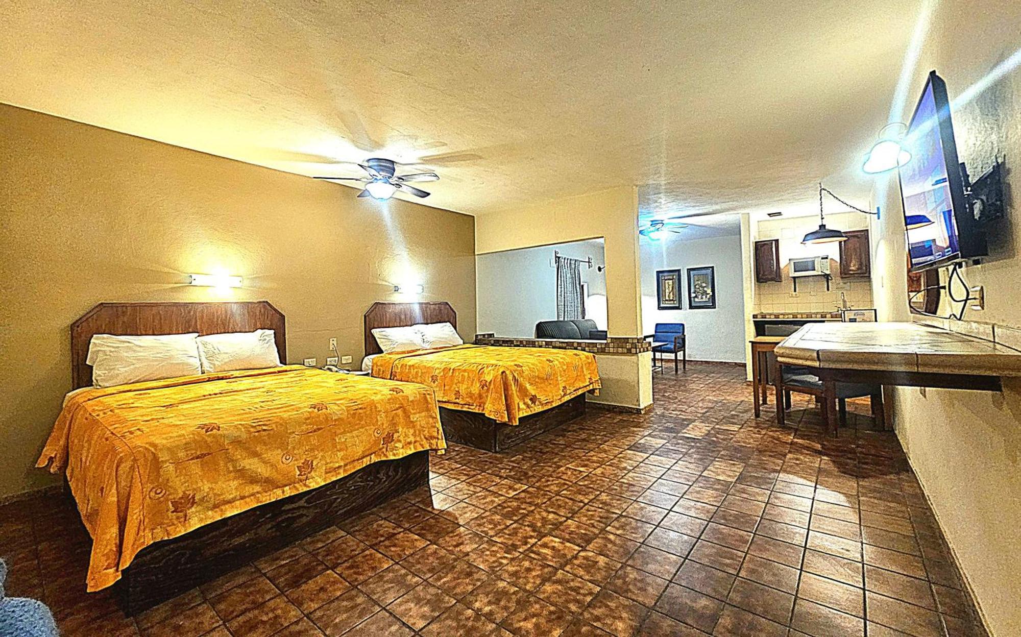 Hotel Kino